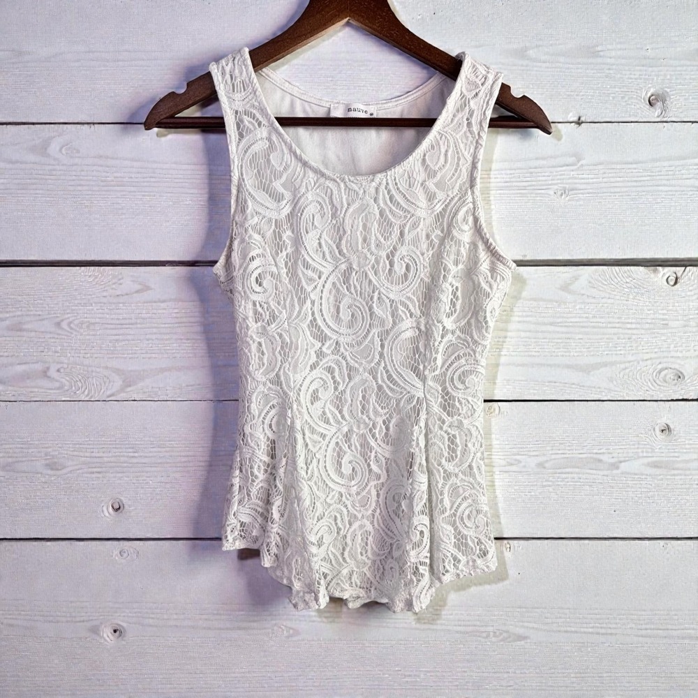 Coquette Romantic Lace Peplum Tank Top Mauve Size M White Floral Overlay
